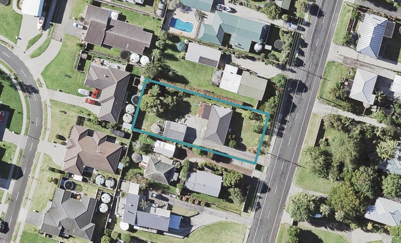 32 Shelly Bay Road, Beachlands, Auckland - Carousel 1