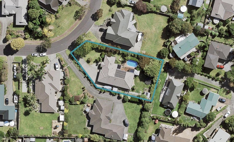 42 Sunny Crescent, Huapai, Kumeu - Carousel 1