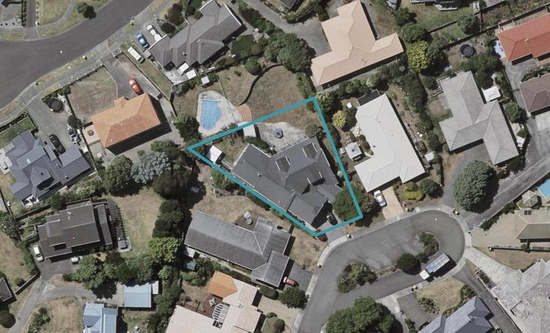 17 Pinewood Grove, Paraparaumu Beach, Paraparaumu - Carousel 1