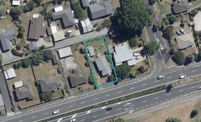 121 Cobham Drive, Hamilton East, Hamilton - Carousel 1