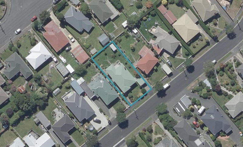 121 Centennial Avenue, Helensburgh, Dunedin - Carousel 1