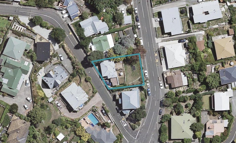70 Shakespeare Road, Bluff Hill, Napier - Carousel 1