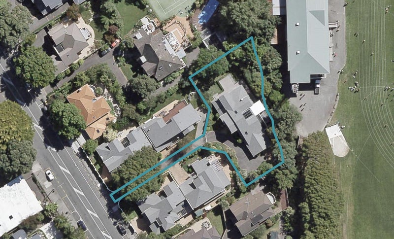 3/125 Woburn Road, Woburn, Lower Hutt - Carousel 1