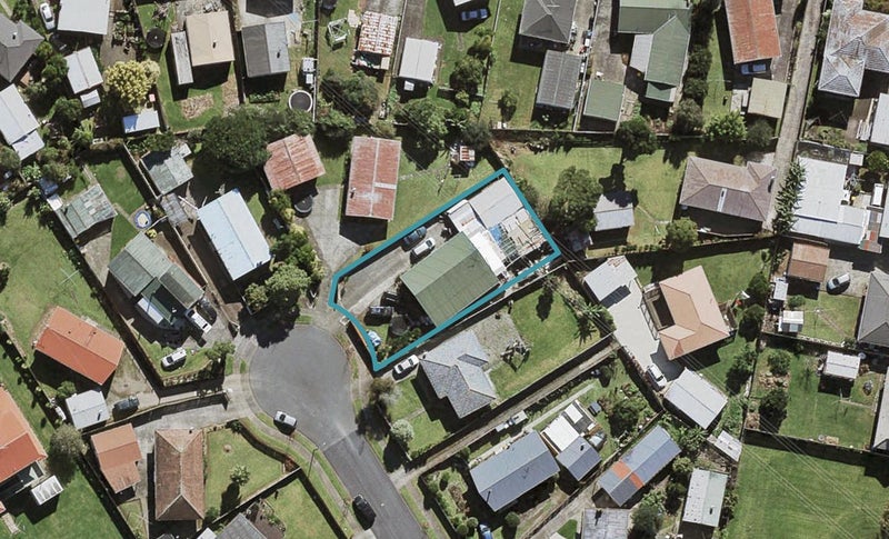13 Tinkler Place, Favona, Auckland - Carousel 1