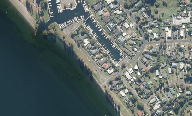 4 Kinloch Esplanade, Kinloch, Taupō - Carousel 1