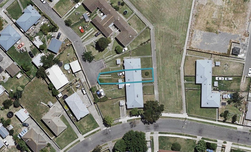 13 Roberts Terrace, Onekawa, Napier - Carousel 1