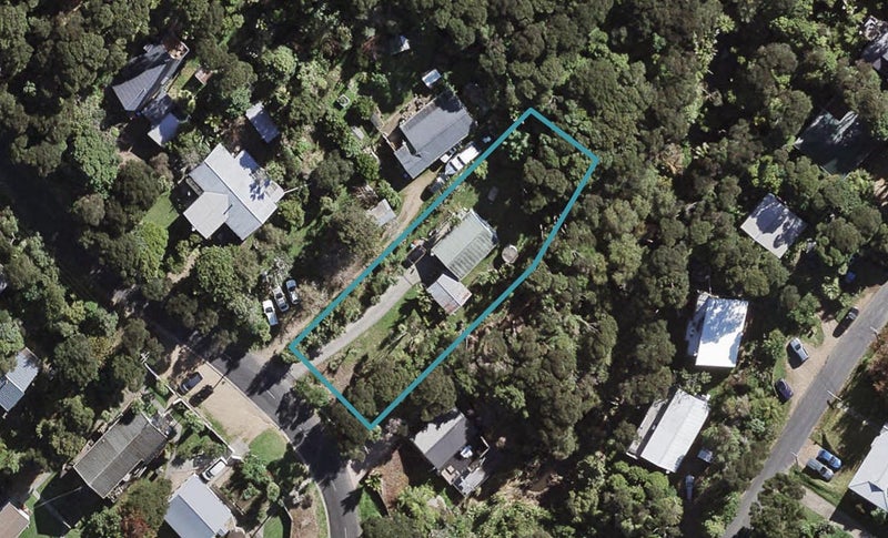 58 Bay Road, Ostend, Waiheke Island - Carousel 1