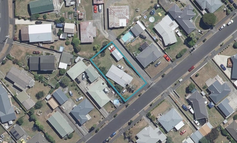 27 Mears Road, St Andrews, Hamilton - Carousel 1