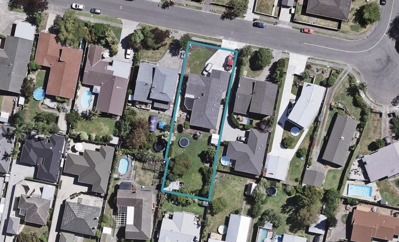 28 Surrey Street, Taradale, Napier - Carousel 1