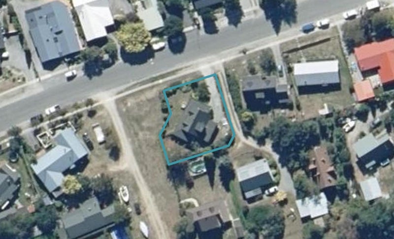 39 Oregon Drive, Kelvin Heights, Queenstown - Carousel 1