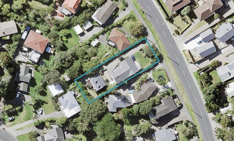 1/538 Beach Road, Murrays Bay, Auckland - Carousel 1
