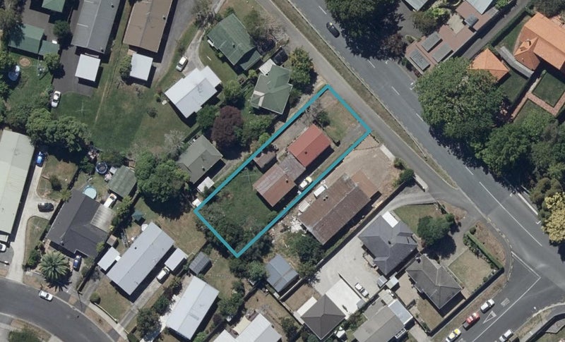 73B Lake Crescent, Hamilton Lake, Hamilton - Carousel 1
