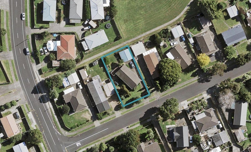 6 Balloch Street, Randwick Park, Auckland - Carousel 1