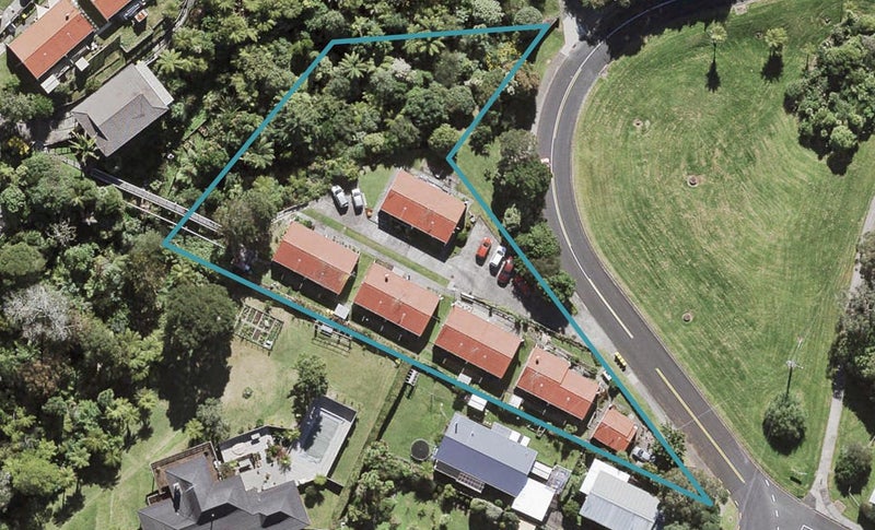 80A Tirimoana Road, Te Atatū South, Auckland - Carousel 1