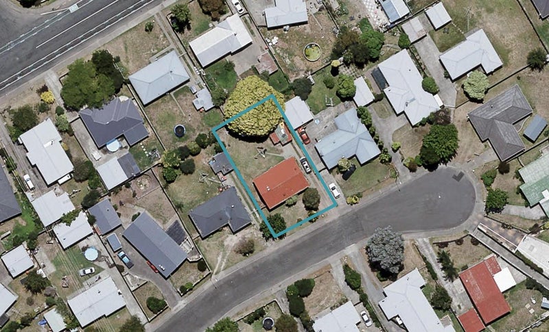 9 Walton Place, Flaxmere, Hastings - Carousel 1