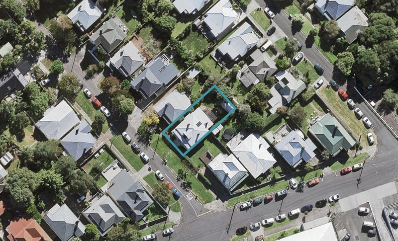 5 Mostyn Street, Kingsland, Auckland - Carousel 1