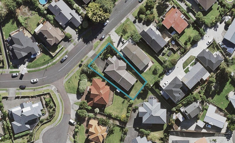 44 Velma Road, Hillcrest, Auckland - Carousel 1