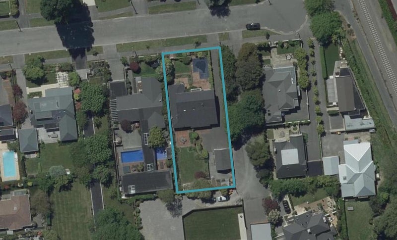 14 Daresbury Lane, Fendalton, Christchurch - Carousel 1