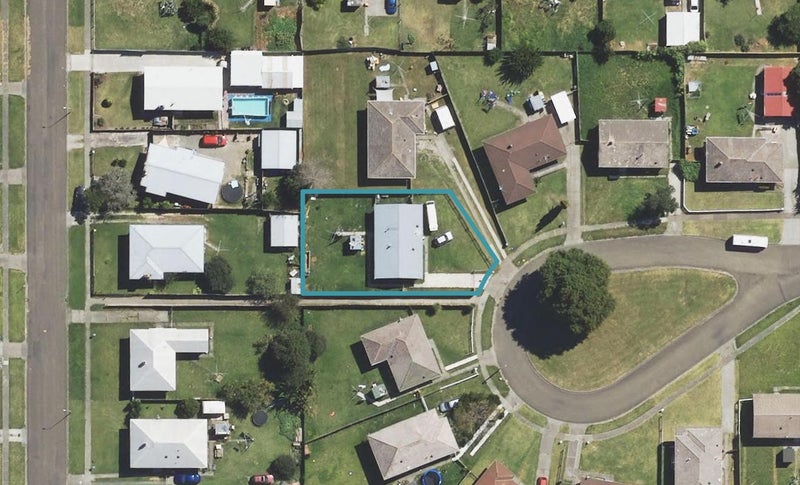 12 Davy Place, Outer Kaiti, Gisborne - Carousel 1