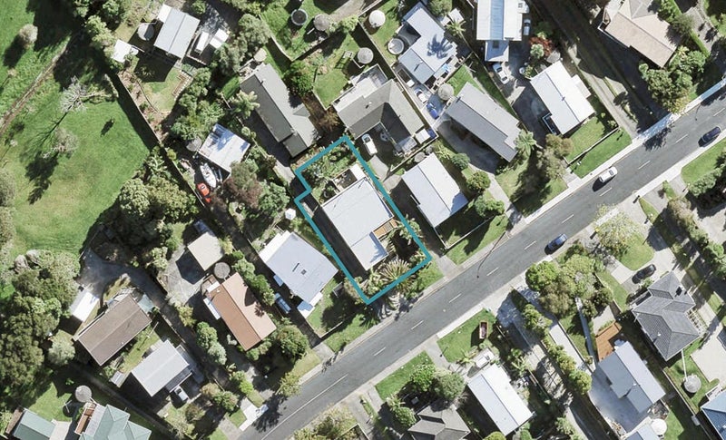 43 Brian Crescent, Stanmore Bay, Whangaparaoa - Carousel 1