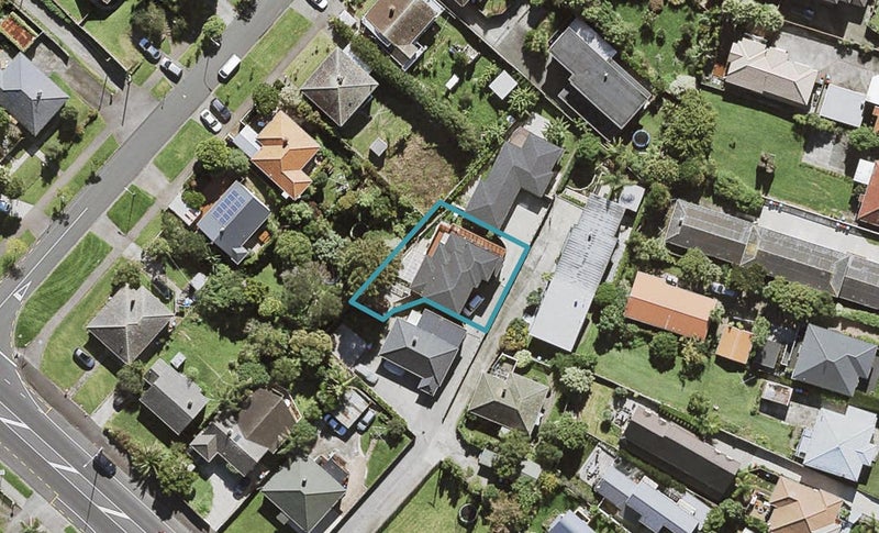 298A Mount Albert Road, Sandringham, Auckland - Carousel 1