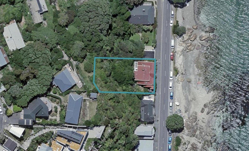 391 Karaka Bay Road, Karaka Bays, Wellington - Carousel 1