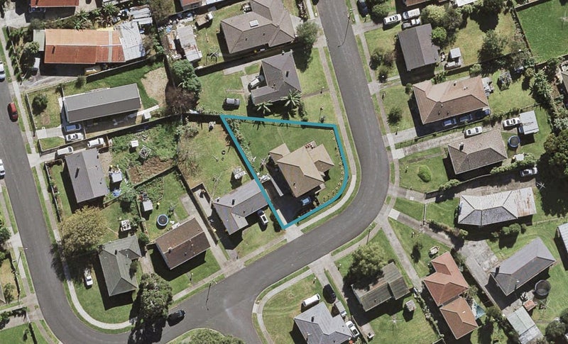 33 Caravelle Close, Mangere, Auckland - Carousel 1