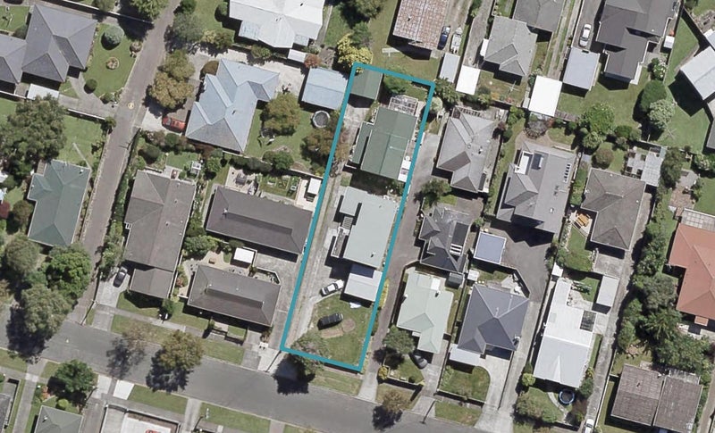 2/36 Garden Road, Avalon, Lower Hutt - Carousel 1