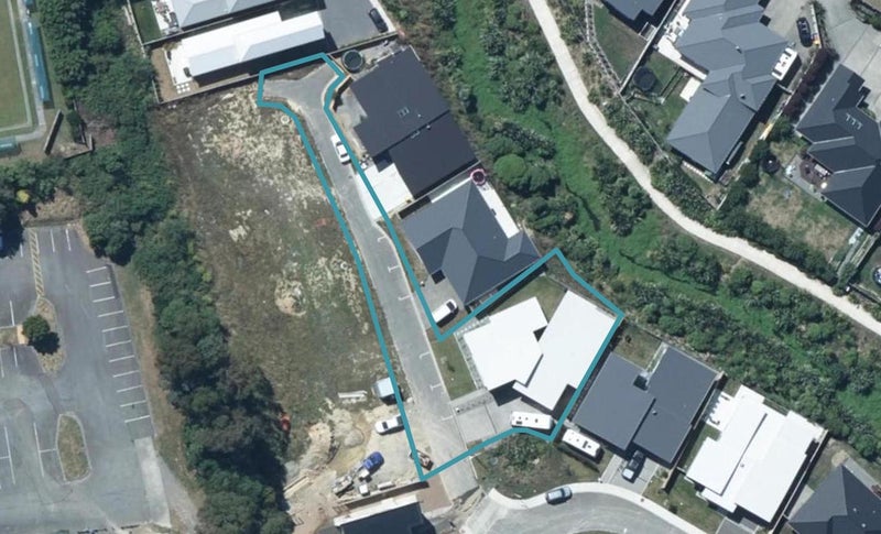 2 Cartographer Way, Whitby, Porirua - Carousel 1