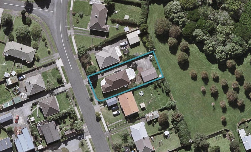 51 Somerset Street, Brooklands, New Plymouth - Carousel 1