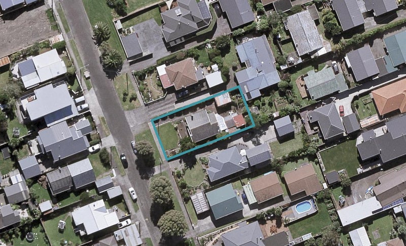 19 Record Street, Fitzroy, New Plymouth - Carousel 1