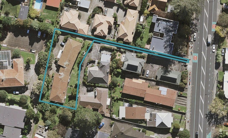 2/225 Manukau Road, Epsom, Auckland - Carousel 1