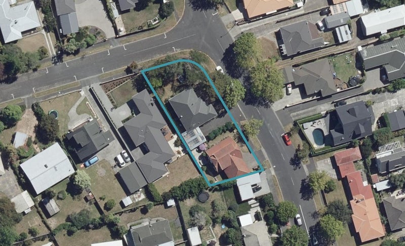 1A McNicol Street, Fairfield, Hamilton - Carousel 1