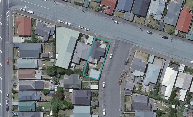 14 Resolution Street, Lyall Bay, Wellington - Carousel 1