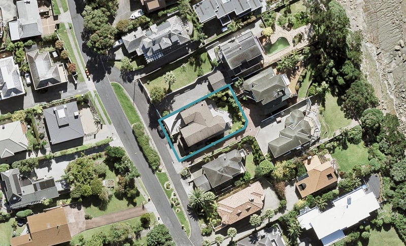 40 Sharon Road, Waiake, Auckland - Carousel 1