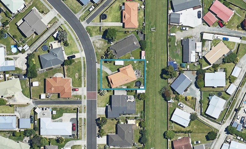 51 Kane Road, Papamoa Beach, Papamoa - Carousel 1