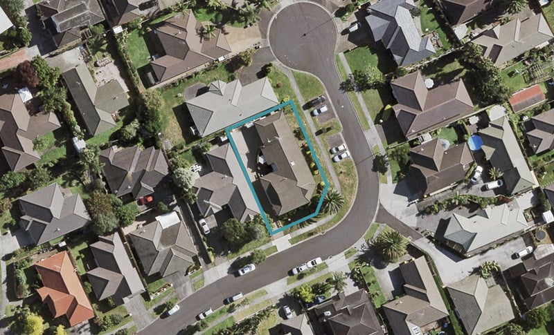 8 Menen Place, Manurewa, Auckland - Carousel 1