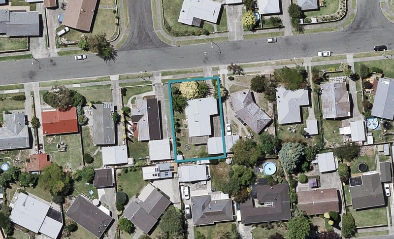 13 Lanark Crescent, Tamatea, Napier - Carousel 1