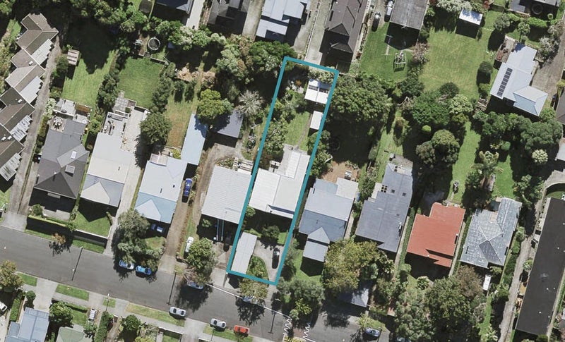 17 Ellerton Road, Mount Eden, Auckland - Carousel 1