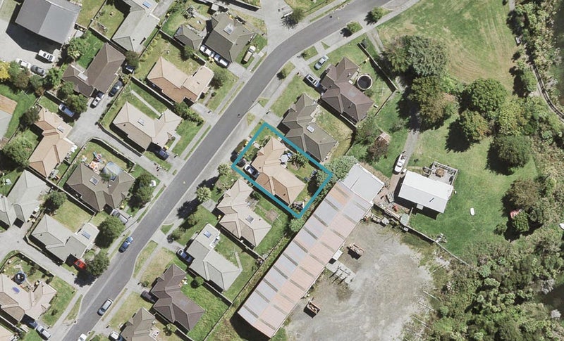 32 Charlenne Close, Ranui, Auckland - Carousel 1