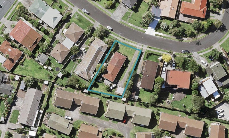 2/7 Hedge Row, Sunnyhills, Auckland - Carousel 1
