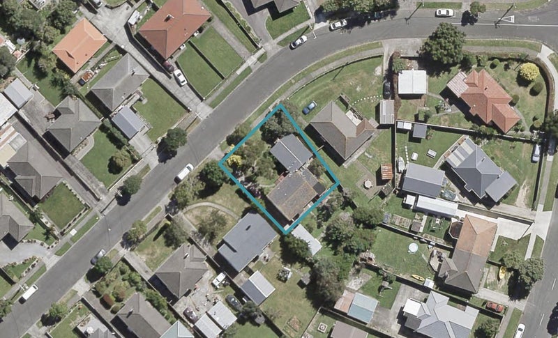60 Colson Street, Avalon, Lower Hutt - Carousel 1