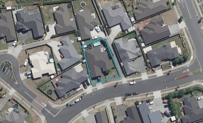 97 Aquila Crescent, Rototuna North, Hamilton - Carousel 1