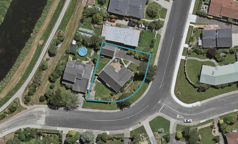 76 Gladstone Terrace, Gladstone, Invercargill - Carousel 1