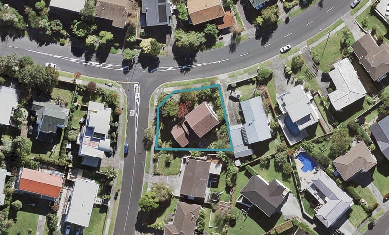 24 Chelsea View Drive, Chatswood, Auckland - Carousel 1