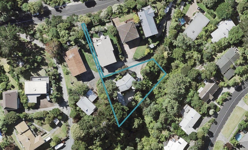 115 Braemar Road, Castor Bay, Auckland - Carousel 1