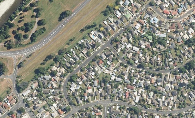 57 Longfellow Street, Trentham, Upper Hutt - Carousel 1