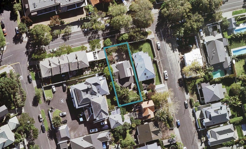 90 Sarsfield Street, Herne Bay, Auckland - Carousel 1