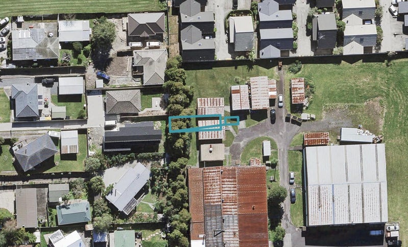 32 Rauemi Way, Te Atatū South, Auckland - Carousel 1