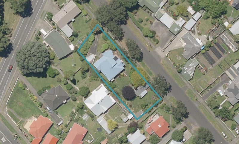 6 Young Street, Whanganui East, Whanganui - Carousel 1
